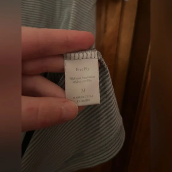 Free Fly Men’s Sz M Blue Striped Golf Short Sleeve Shirt Top - Picture 9 of 15